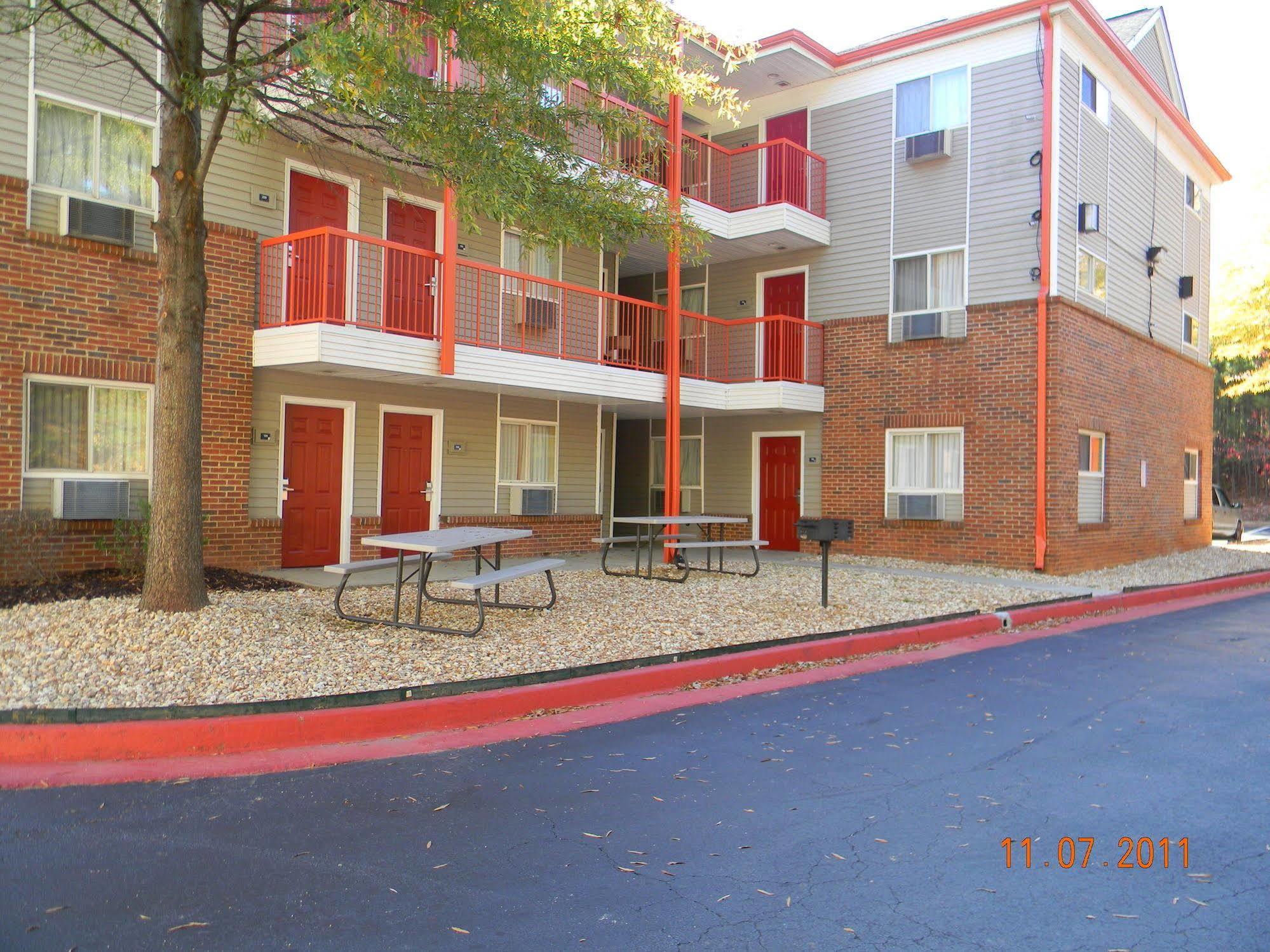 Stay Inn & Suites - Stockbridge Bagian luar foto
